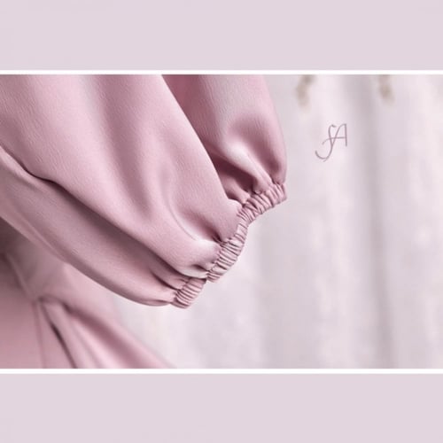 فستان نسائي ساتان ناعم بتصميم اللف وأكمام طويلة ،...