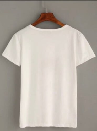 تيشيرت أبيض بطباعة بطيخ كم قصير