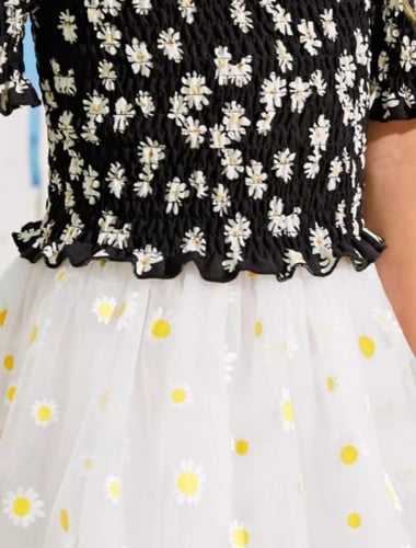 بلوزة بناتي مدرز ومزهر شامل ، لون أسود