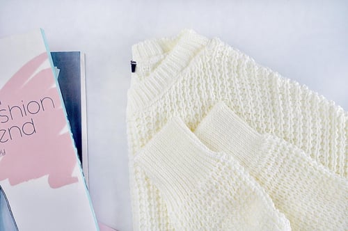 طقم بدلة تريكو جودة عالية ، بتصميم عصري وجذاب ، لو...