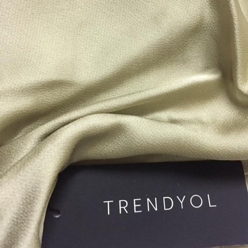 فستان ترنديول Trendyol ساتان، تصميم ناعم، جودة عال...