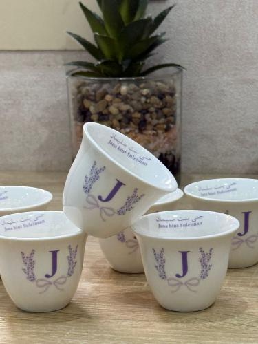 فناجين قهوة سعودية بطباعة حسب الطلب