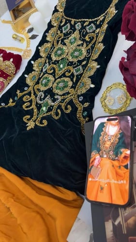 مخمل على شيفون