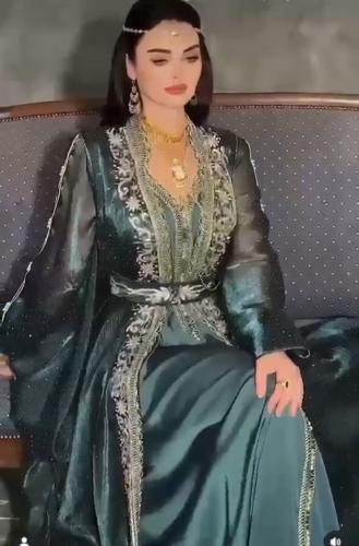 اماراتي فخم