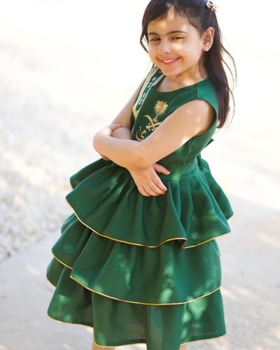 فستان البشت اخضر