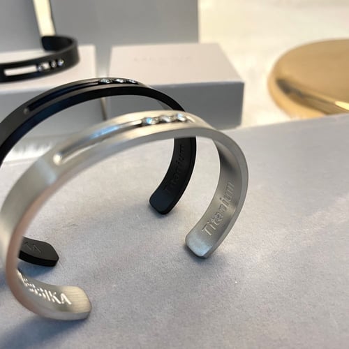 ميسيكا تيتانيوم