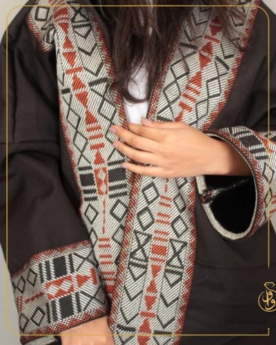 فروة نسائي شتوي مزخرفه