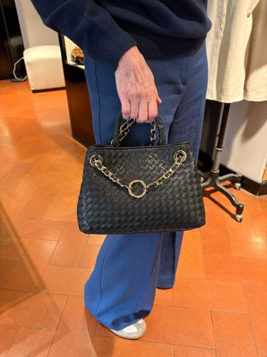 شنطه بوتيقا قيوتي الحجم العادي