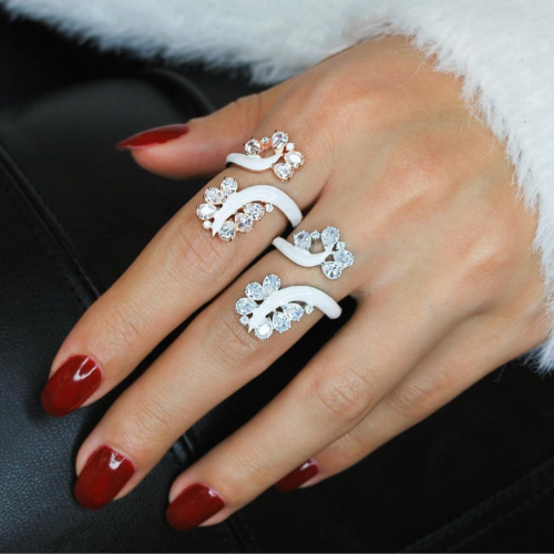 خاتم لف بمينا ابيض