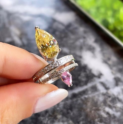 خاتم بحجر دمعه مزدوج