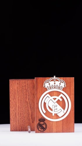 درع فخم بشعار ريال مدريد