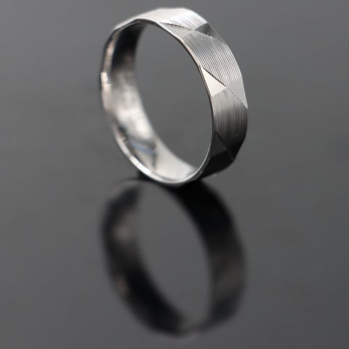 دبلة رجالي فضة عيار 925