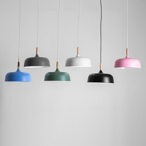 لمبة علاقية مفرد أبيض بقاعدة خشبية