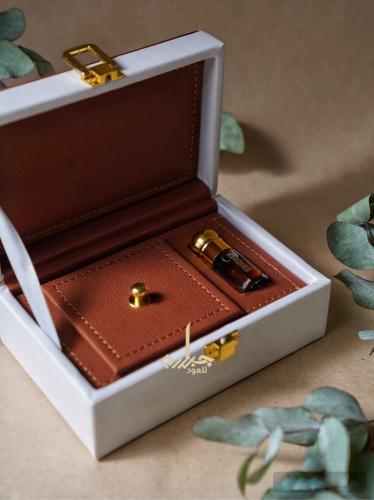 نوعين مبثوث مع ربع توله مخلط دهن عود