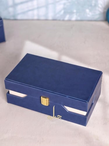 علب جلد فاخره ( اوقييتين كينام و ٢ ربع توله )