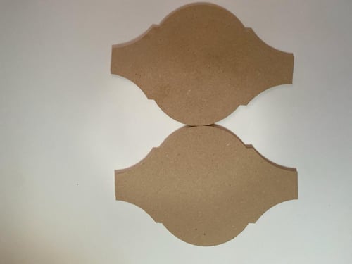 قطع خشبيه 6 ملي مقاس 20-30 الحبه