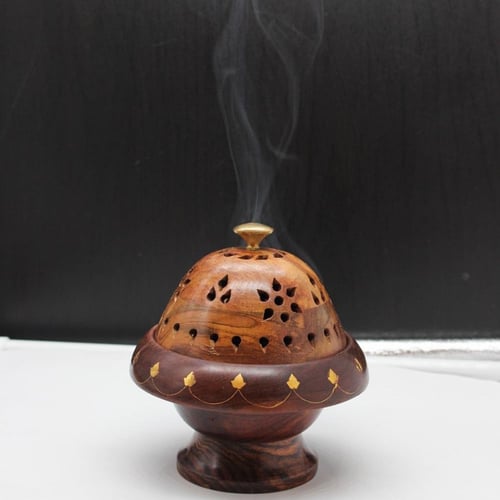 مجمرة هندية بغطاء