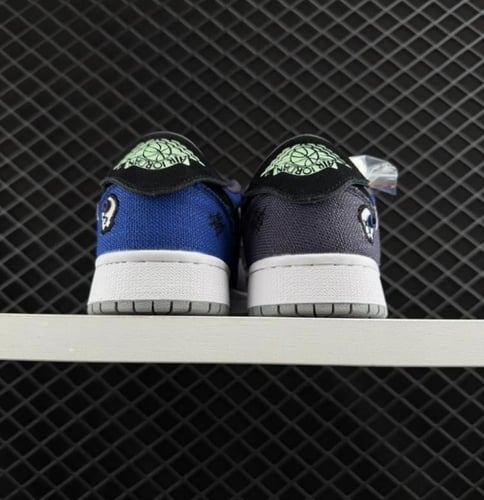 Air Jordan 1 Low OG "Voodoo" Zion Williamson Blue/...