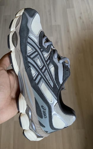 ‏ASICS GeL NYC Oatmeal Obsidian Grey