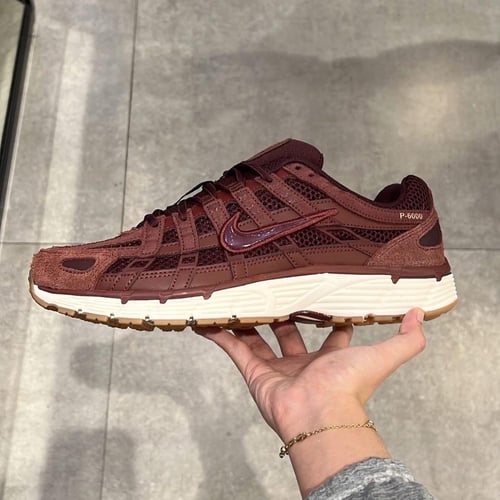 NikeP-6000 SE 'Dark Pony Burgundy Crush
