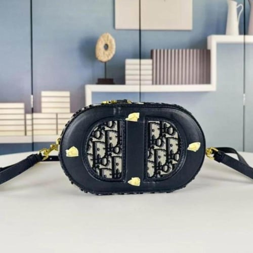 30 Montaigne Mini Vanity Case