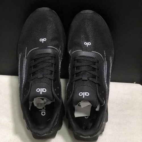 ALO Yoga RUNNER Black