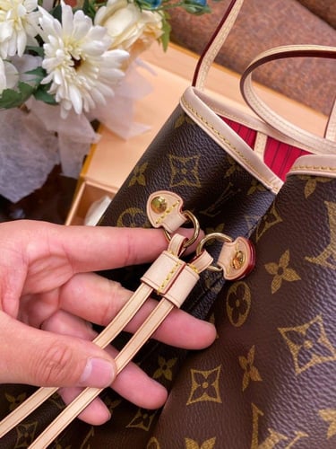 LOUIS VUITTON Neverfull Bandoulière Inside Out MM...