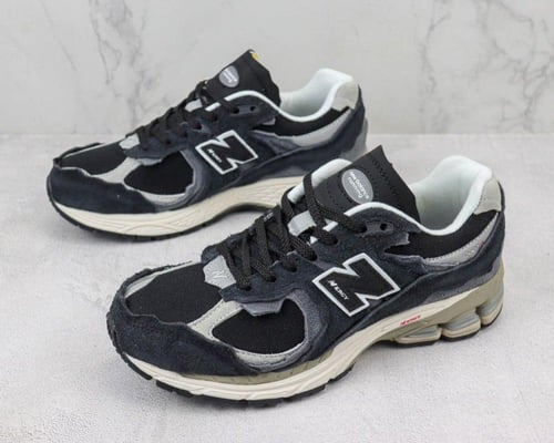 New Balance 2002R Black Grey