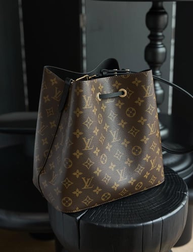 LOUIS VUITTON NéoNoé MM -Monogram/ Black