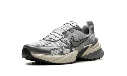 Nike v2k RUN "PURE PLATINUM WOLF GREY"