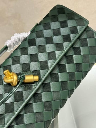 Bottega Long Andiamo clutch-Green