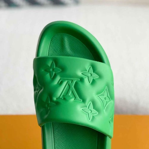 louis vuitton slippers Green