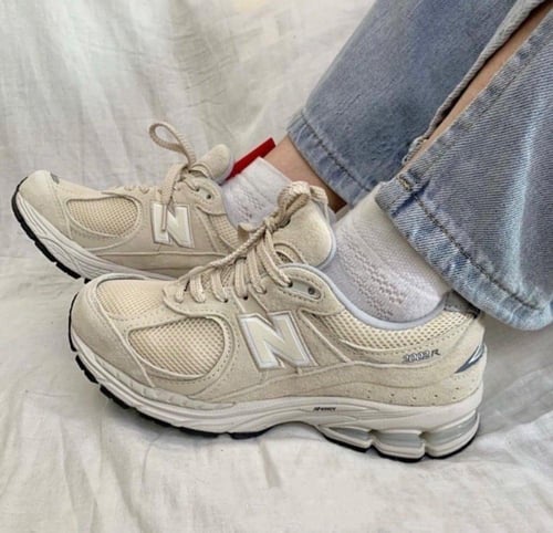 NEW BALANCE 2002 'BONE' ML2002RE