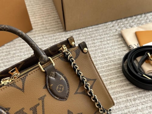LOUIS VUITTON OnTheGo East West Chain-Brown