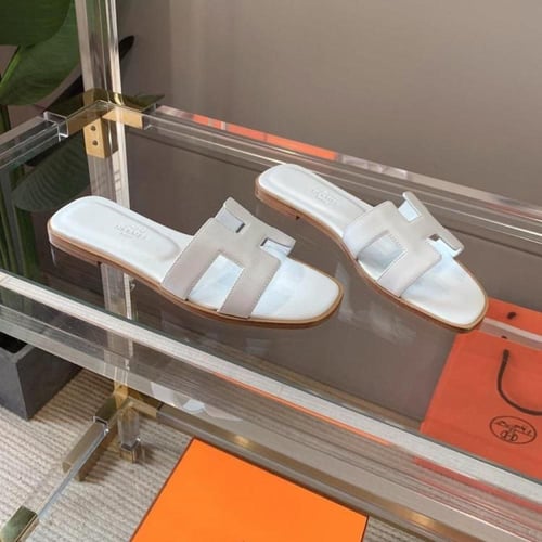 ‏ Hermès Oran White slipper