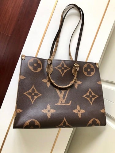 LOUIS VUITTON Onthego MM -Brown