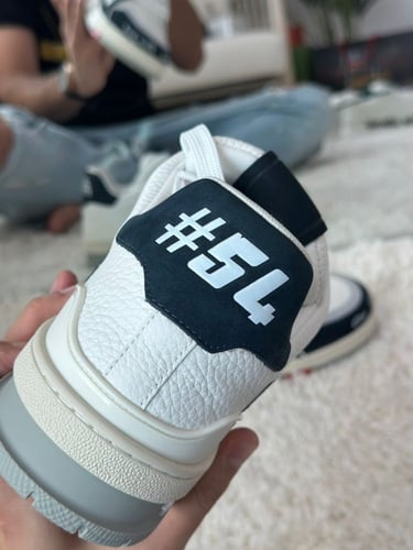 LOUIS VUITTON LV Trainer 'City of Dreams' NYC Excl...