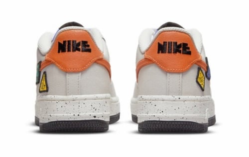 Air force 1 light bone sail starfish orange