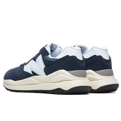 New Balance 5740 Navy blue
