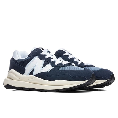 New Balance 5740 Navy blue