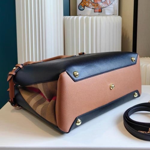 Burberry Medium Banner Shoulder Bag