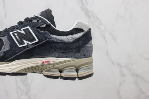 New Balance 2002R Black Grey