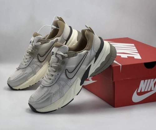 Nike V2K Run Pure Platinum / Metallic Silver