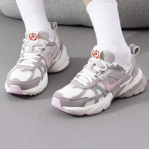 Nike Wmns V2K Run 'Valentine's Day 2025'