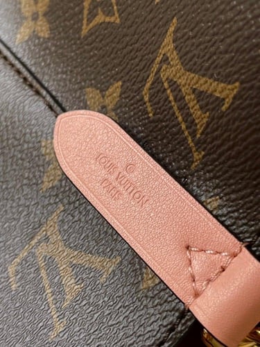 LOUIS VUITTON NéoNoé MM -Monogram/ Pink