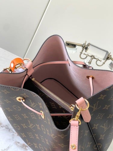 LOUIS VUITTON NéoNoé MM -Monogram/ Pink