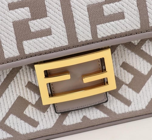 FENDI Baguette bag -Gray