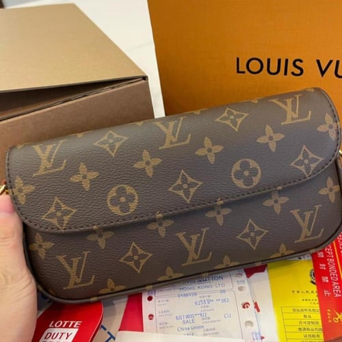 LOUIS VUITTON Wallet on Chain Ivy -Brown