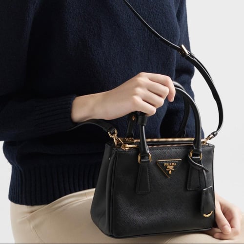 Prada Galleria-black