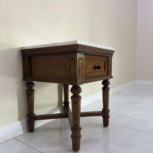 كومدينو خشب ورخام